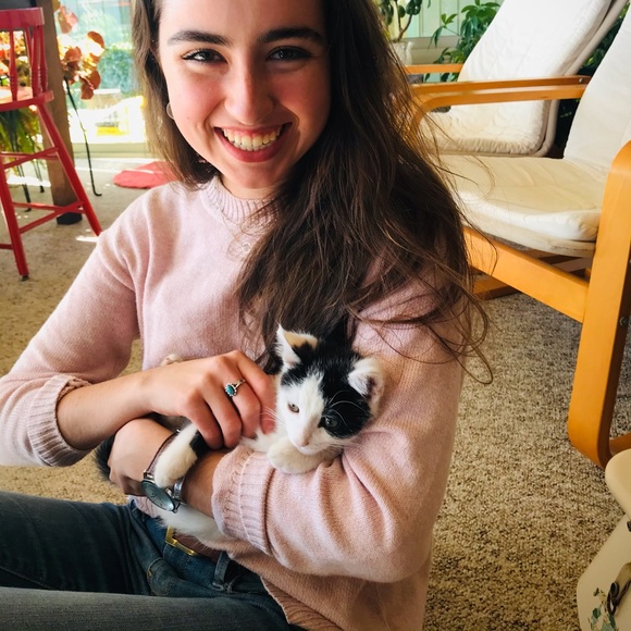 Meet your Posher, Olivia - Picture 7 of 12